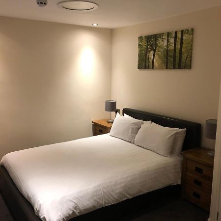 Oyo Douglas Hotel Килмарнок Экстерьер фото