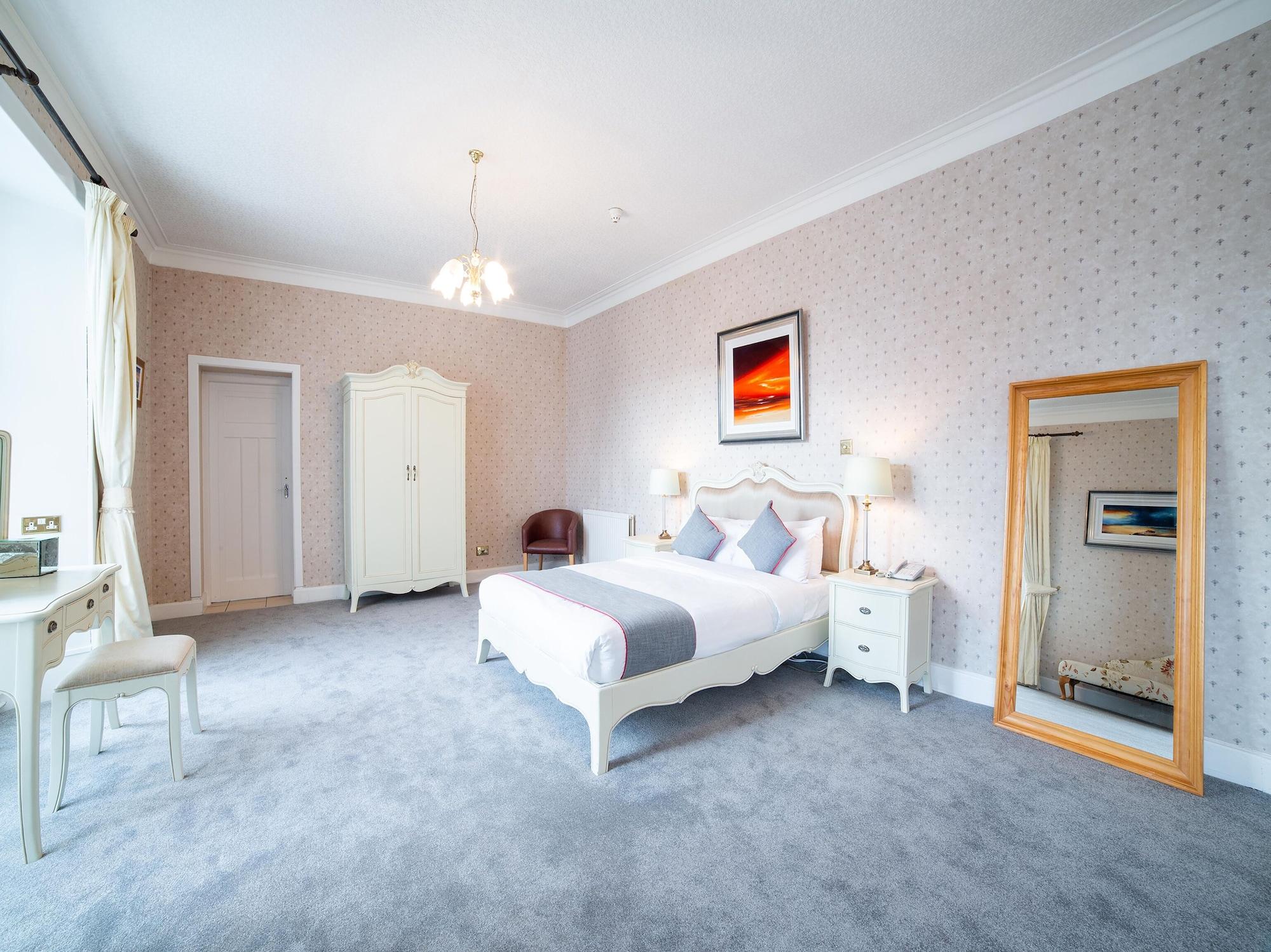 Oyo Douglas Hotel Килмарнок Экстерьер фото