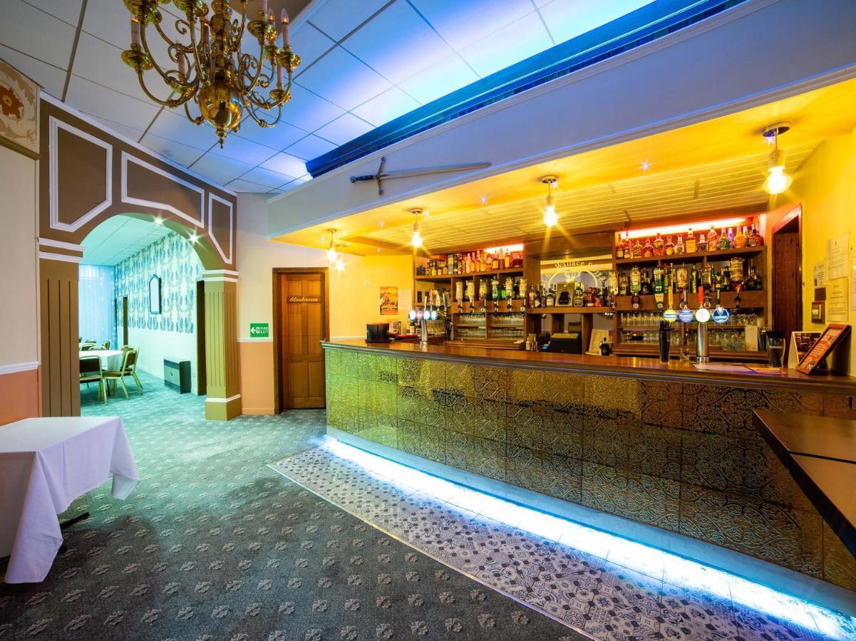 Oyo Douglas Hotel Килмарнок Экстерьер фото